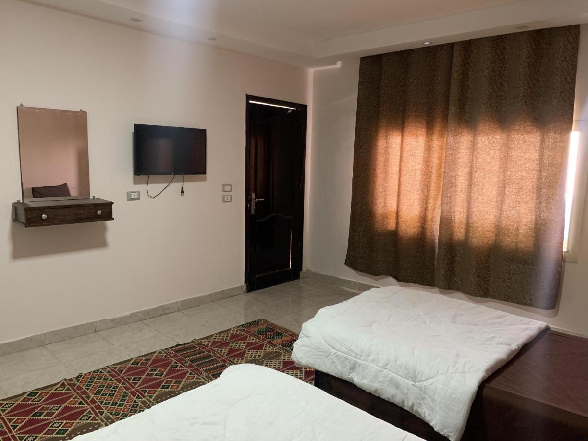 King Khufu Pyramids View Hotel Kafret el-Gabal Extérieur photo