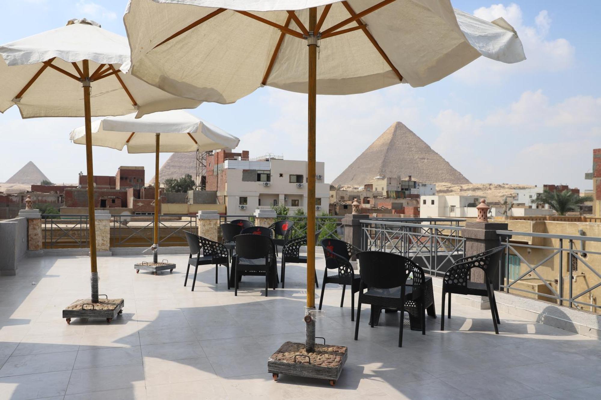 King Khufu Pyramids View Hotel Kafret el-Gabal Extérieur photo
