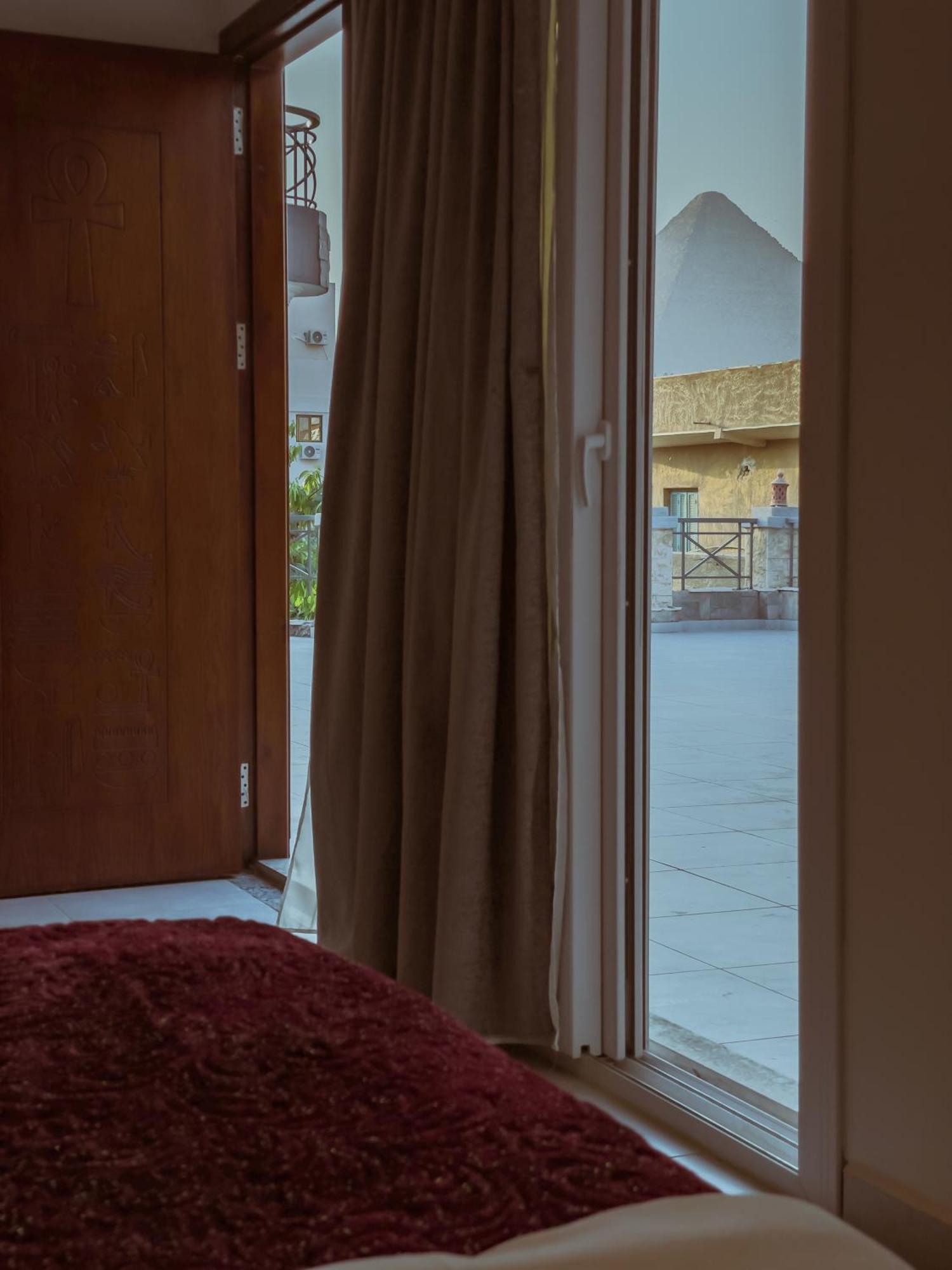 King Khufu Pyramids View Hotel Kafret el-Gabal Chambre photo