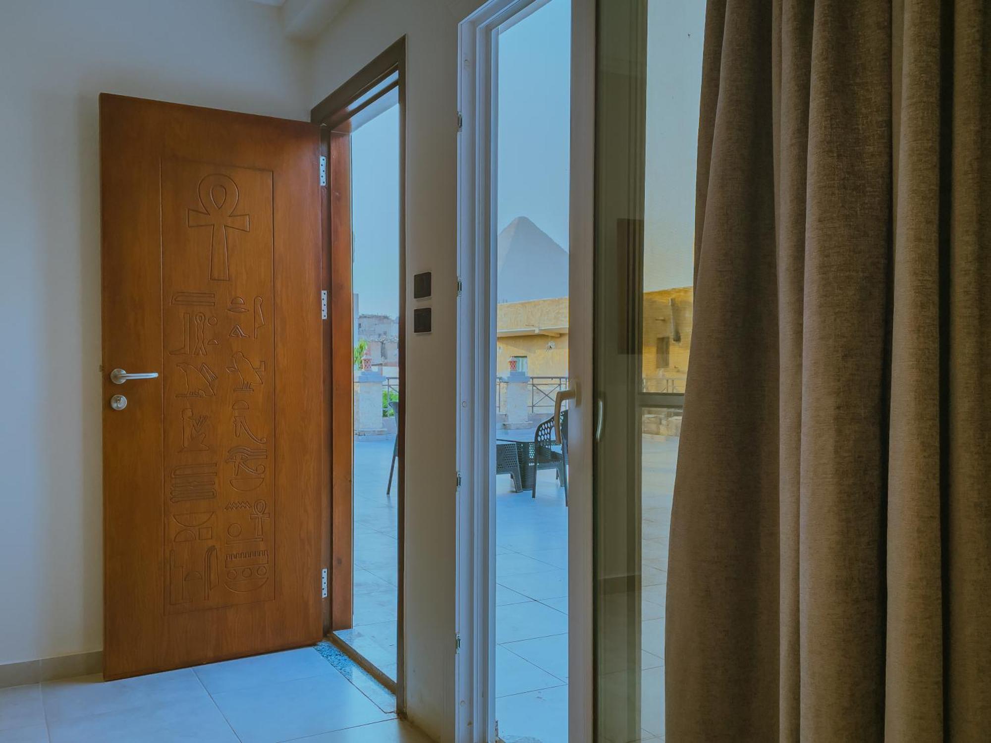 King Khufu Pyramids View Hotel Kafret el-Gabal Chambre photo