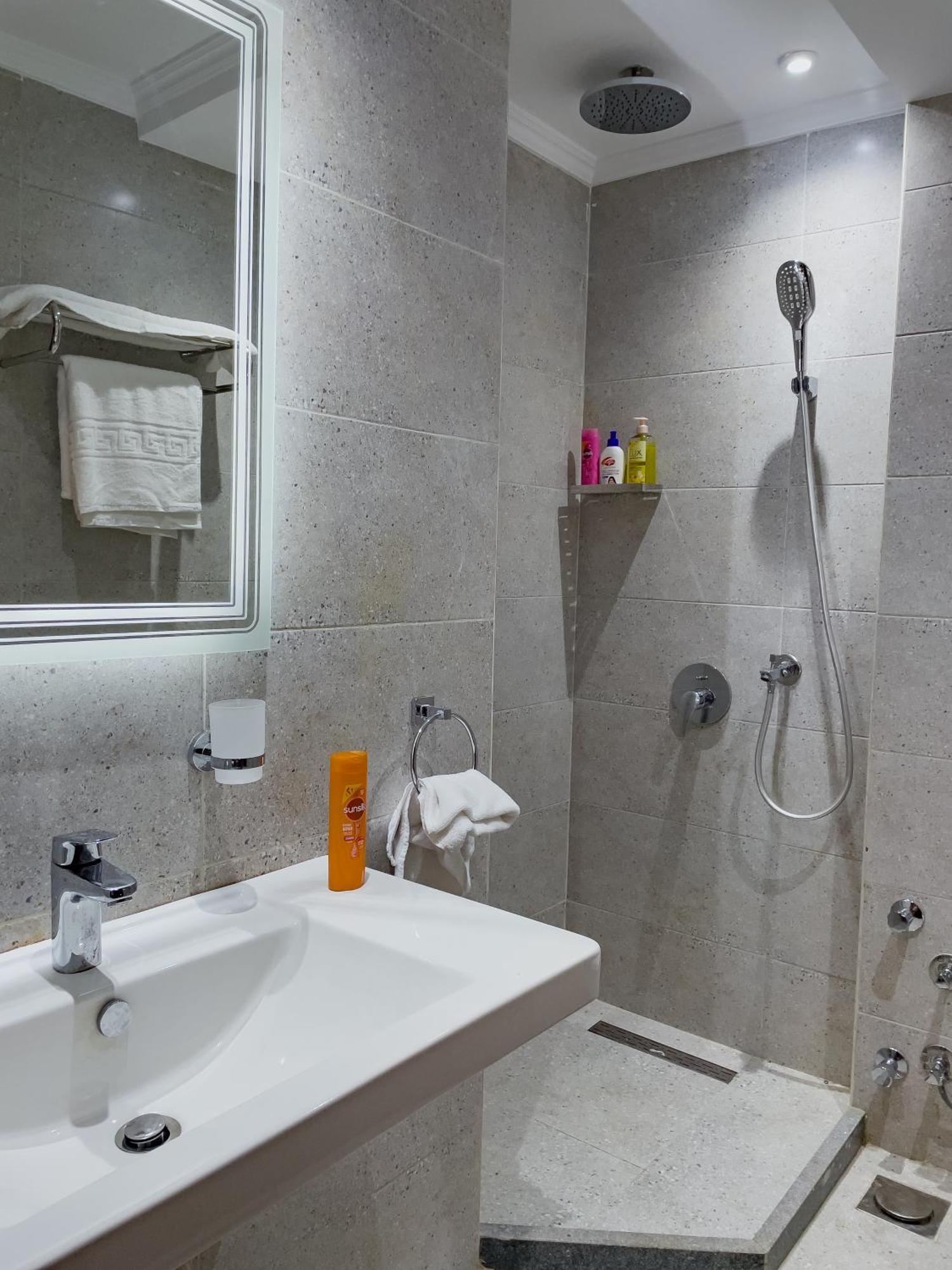 King Khufu Pyramids View Hotel Kafret el-Gabal Chambre photo